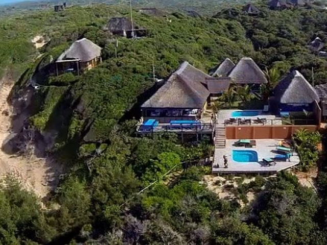 Captivating Kruger &amp; Mozambique Mosaic - Zona Braza Beach Lodge