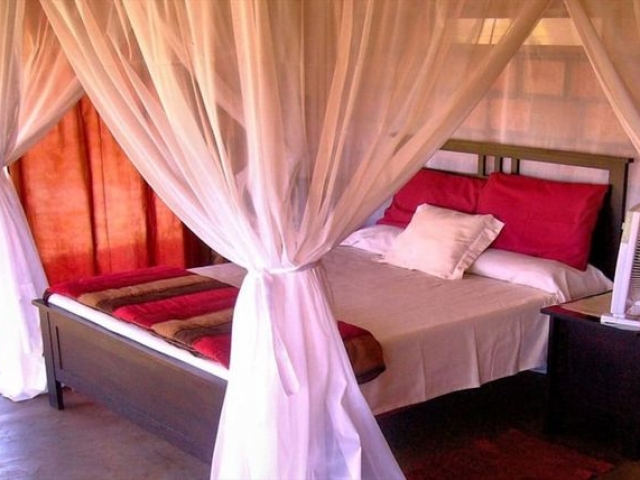 Captivating Kruger &amp; Mozambique Mosaic - Guiquindo Lodge