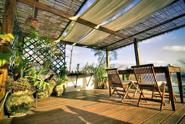 Baia Sonambula Guesthouse, Tofo Beach - Verandah