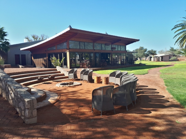 Kalahari Anib Lodge, Kalahari Basin