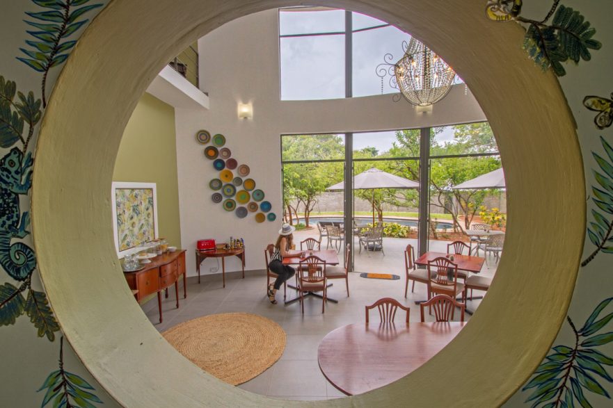 528 Victoria Falls Guesthouse, Dining &amp; Pool, Victoria Falls, Zimbabwe