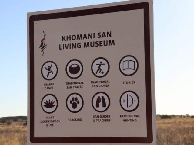 Desert, Dunes & Canyons - Living Museum #Khomani San