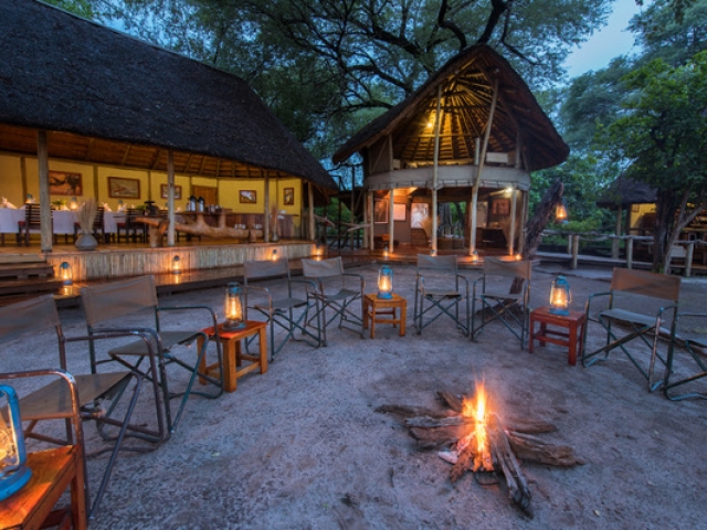 Kwando Lagoon Camp, Dining Area & Boma