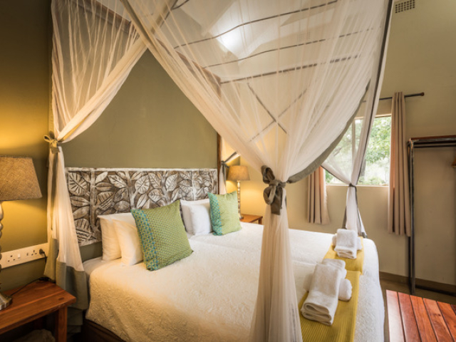 Robins Camp - Machaba Safaris - Hwange - Zimbabwe