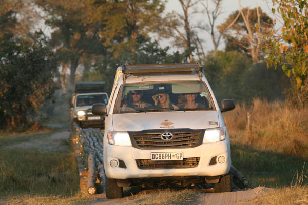 4 wheel driving - Moremi Game Reserve, Botswana
