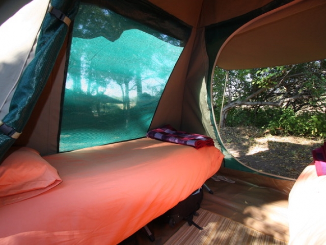 Essential Botswana, comfortable beds and bedding