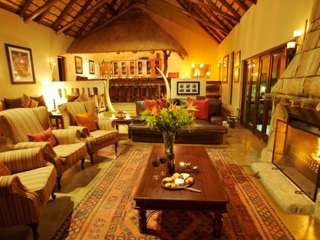 Elephant Plains Safari Lodge (Upgrade) - lounge