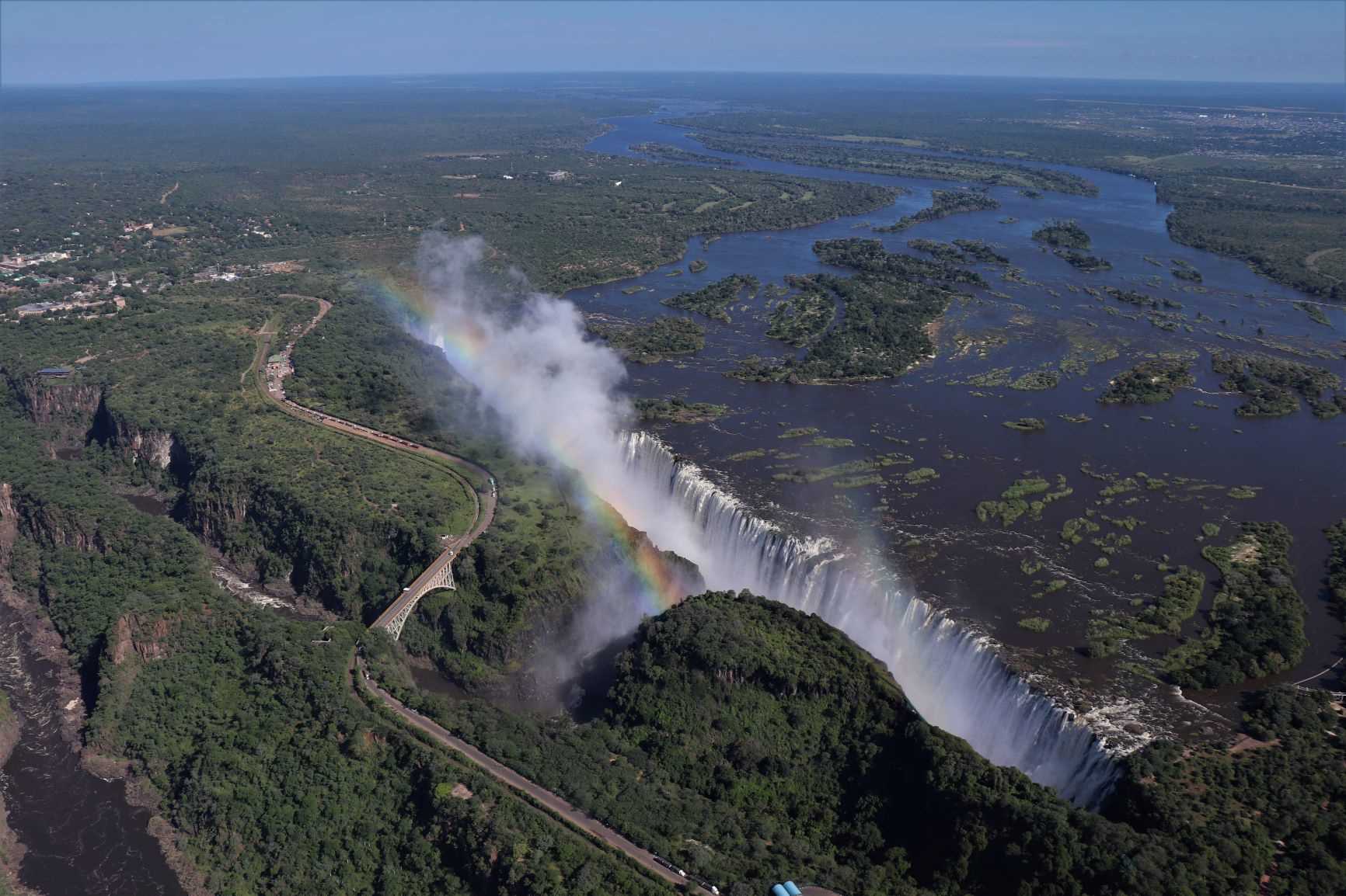 Victoria Falls rainbow, helicopter flight