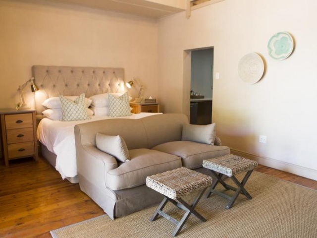 Mont D&#039;or Franschhoek Guesthouse, Classic Room, Winelands
