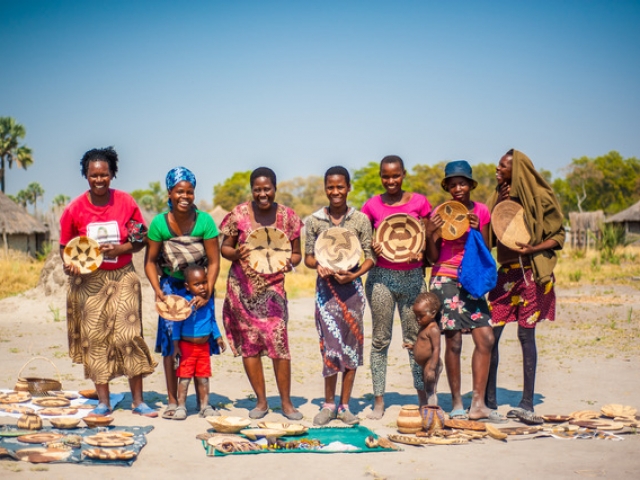 Delta Camp, Okavango Delta Family Tour, village excursion