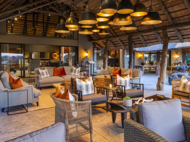 Inyati lounge area, Sabi Sand