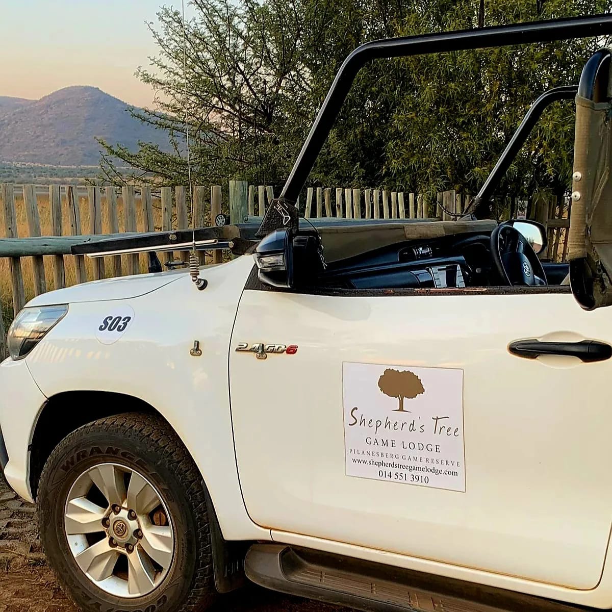 Shepherds Tree Lodge Game Vehicle, Pilanesberg