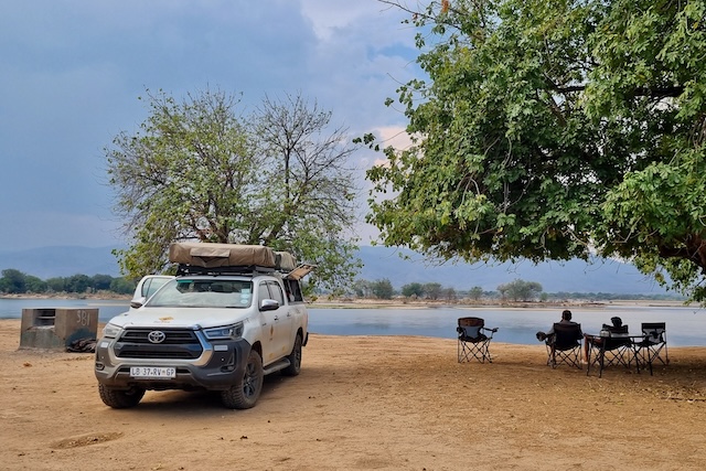 Self Drive Zimbabwe & Zambia, Mana Pools Camping